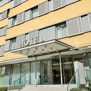 מלון Courtyard By Marriott Schoenbrunn, וינה